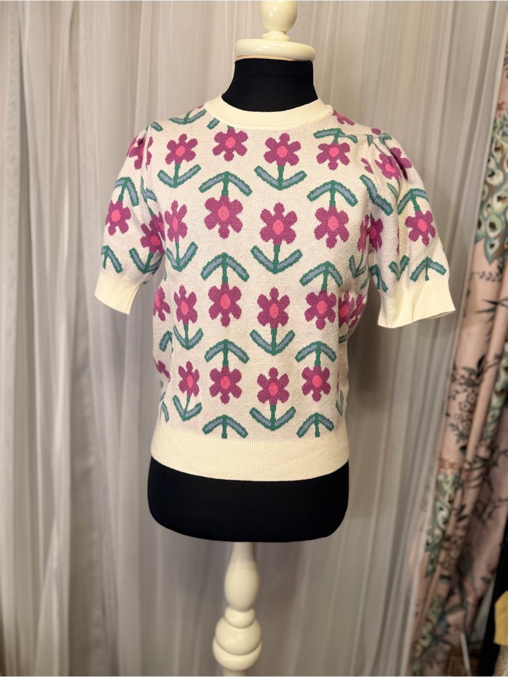 &Merci Size Small Floral Puff Sleeve Sweater Cream Pink Green Retro Cottagecore
